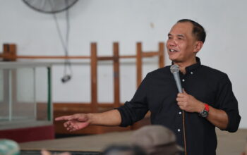 Ketua DPRD Jateng Sumanto