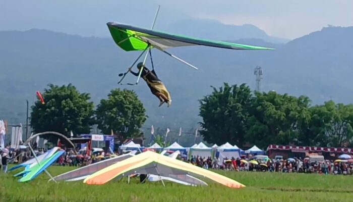 Kejuaraan Terbuka Gantole Telomoyo Cup IX Resmi Berakhir, Pilot Kabupaten Bogor Puncaki Klasemen