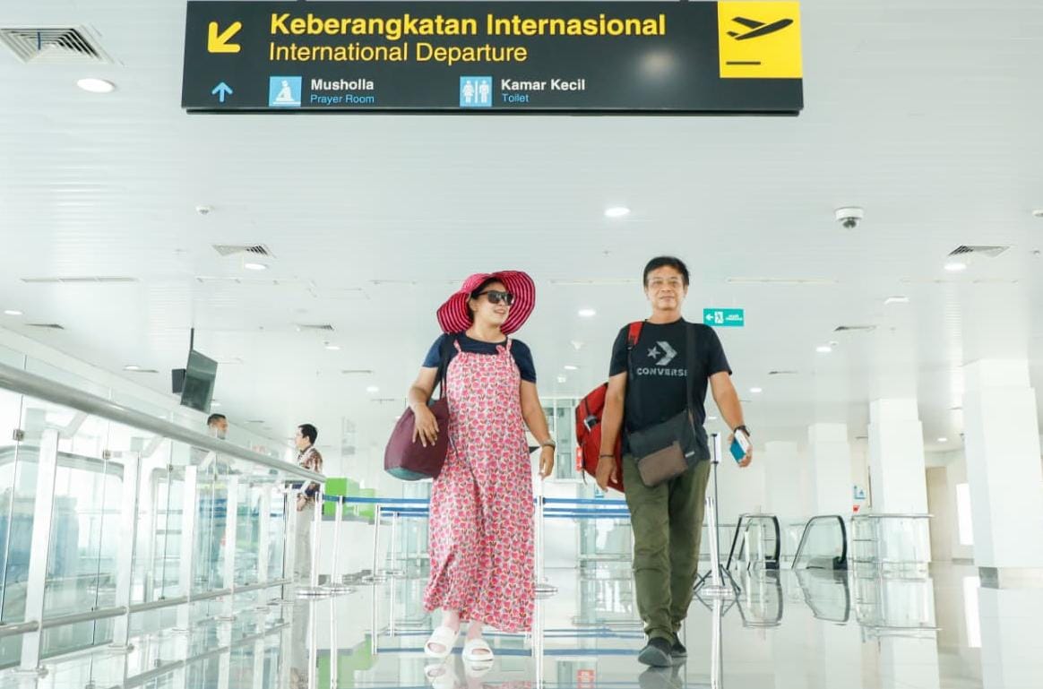 Cerita Penumpang AirAsia Perdana Semarang Malaysia, War Tiket Dapat Harga Rp600 Ribuan