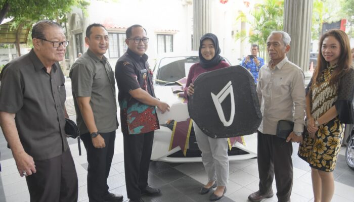 Serahkan Hadiah Semargres 2025, Iswar Aminuddin: Ungkit Pertumbuhan Ekonomi