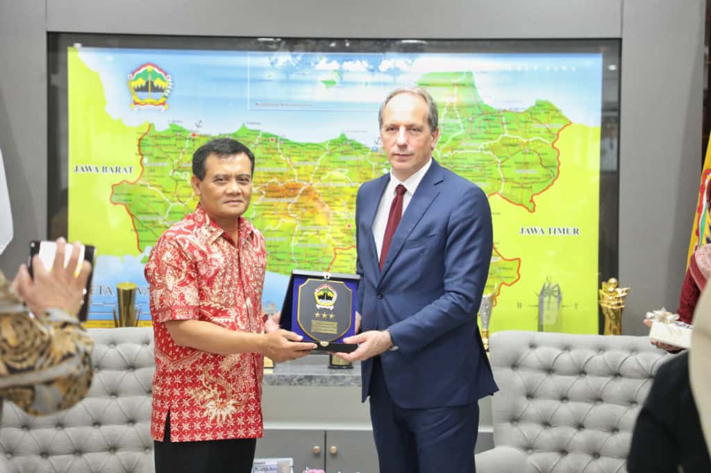 Gubernur Jateng, Ahmad Luthfi, saat bertemu dengan Dubes Prancis. (Foto: Humas Pemprov Jateng).