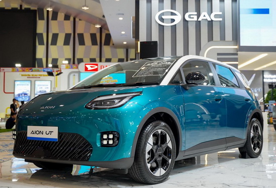 Desain Keren, Fitur Canggih! Inilah GAC AION UT yang Jadi Sorotan di GIIAS Semarang 2025