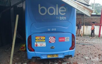 Trans Semarang Tanpa Penumpang Kecelakaan Tunggal, Rem Blong Hingga Tabrak Ruko