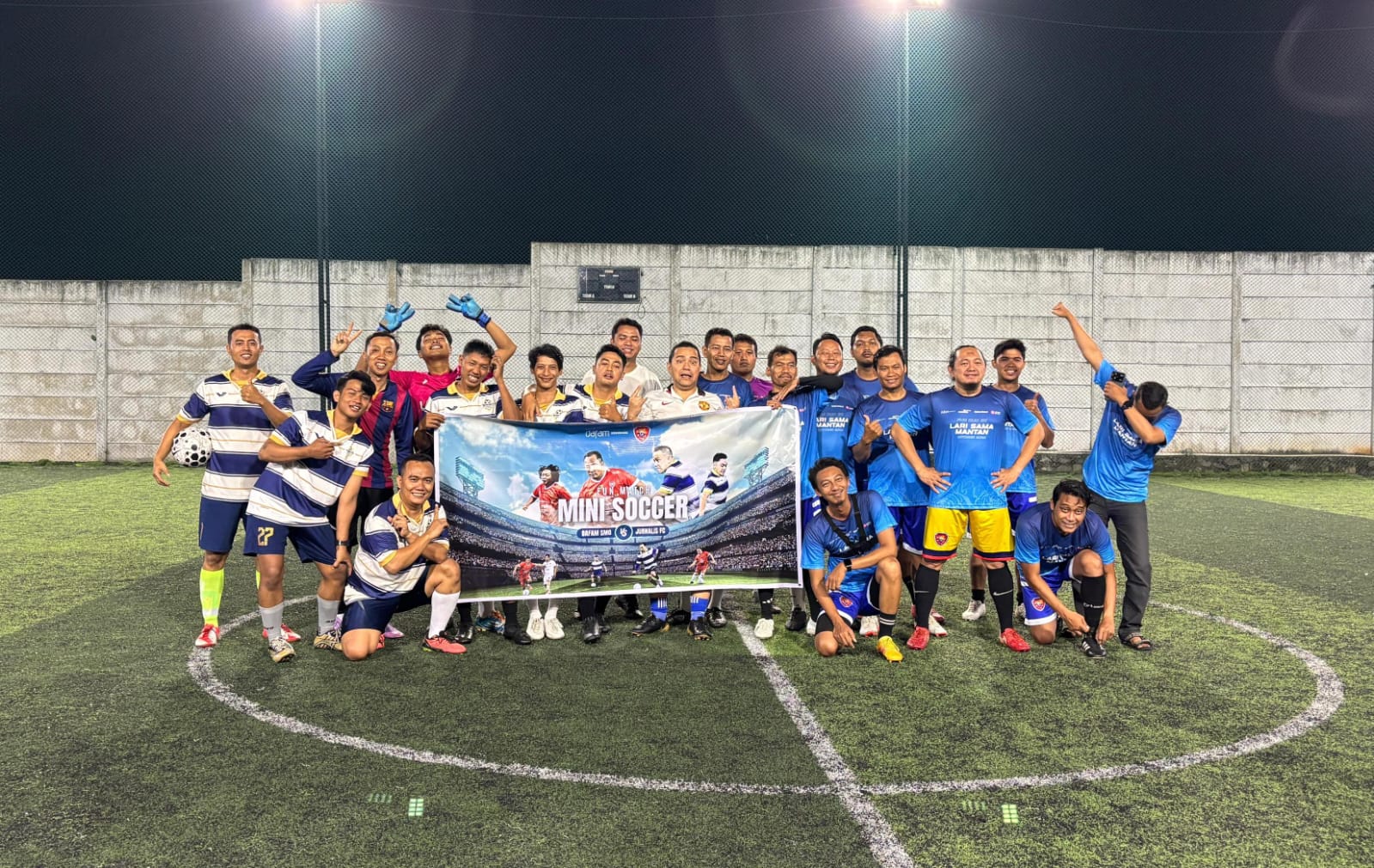 Main Mini Soccer Bareng Jurnalis FC, Hotel Dafam Semarang Promosikan Fun Run Lari Sama Mantan