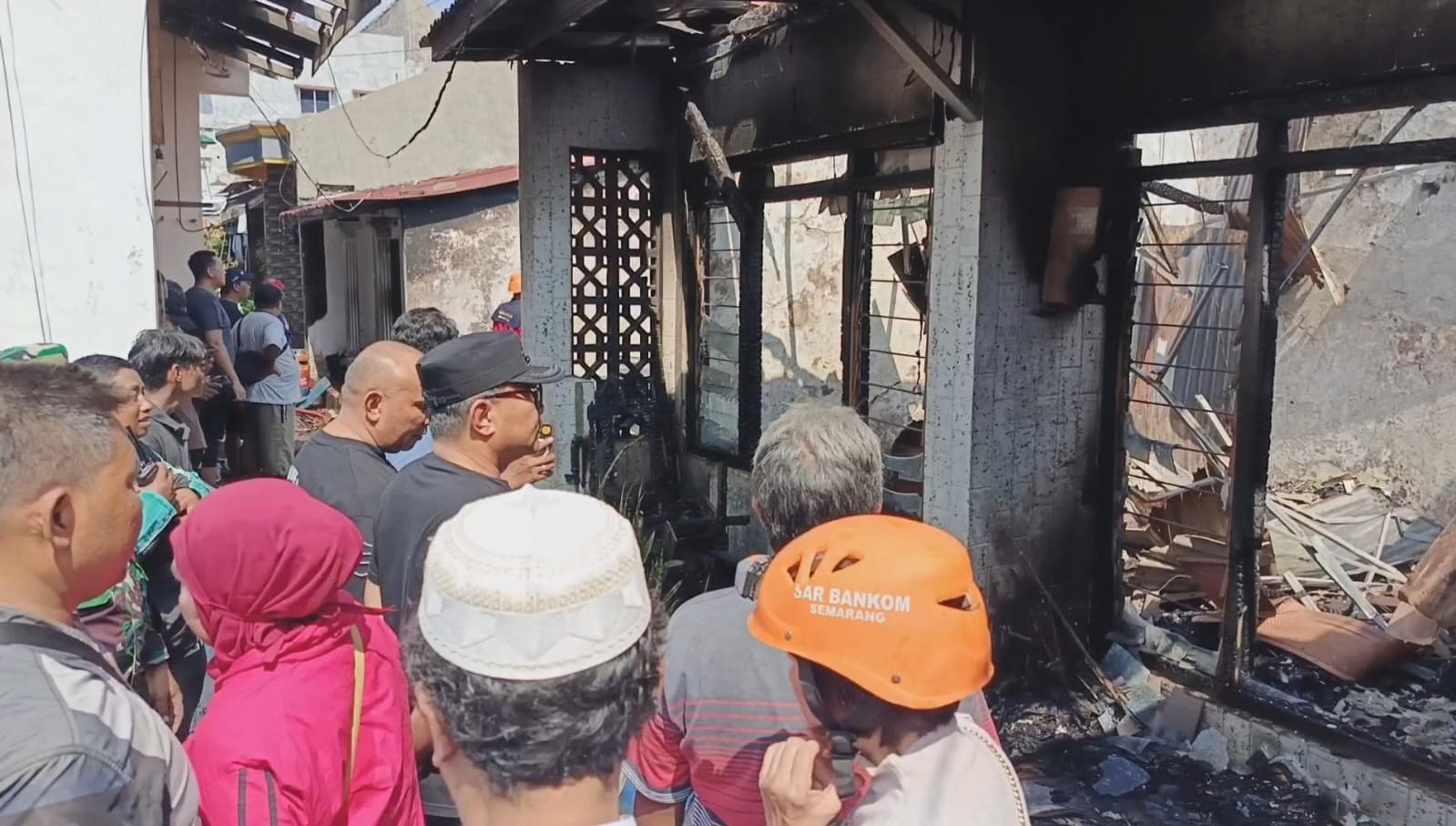 Wawalikota Tinjau Kebakaran di Jagalan Semarang, 66 Warga Dievakuasi ke Balai RW