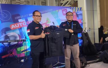 Iswar Aminuddin Dikukuhkan Sebagai Pembina Komunitas Mobil Semarang (KOSMOS)