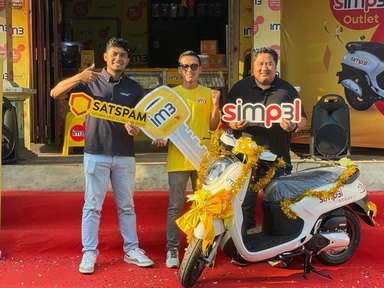 Program Kejutan Simpel IM3, Indosat Beri Hadiah Sepeda Motor Dua Outlet Terbaik di Jateng
