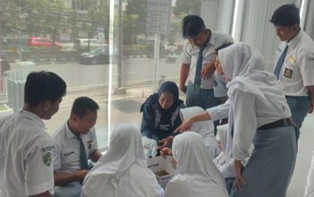 Decluttering in Life, Cara Astra Motor Jateng Edukasi Pelajar Pentingnya Mengolah Sampah