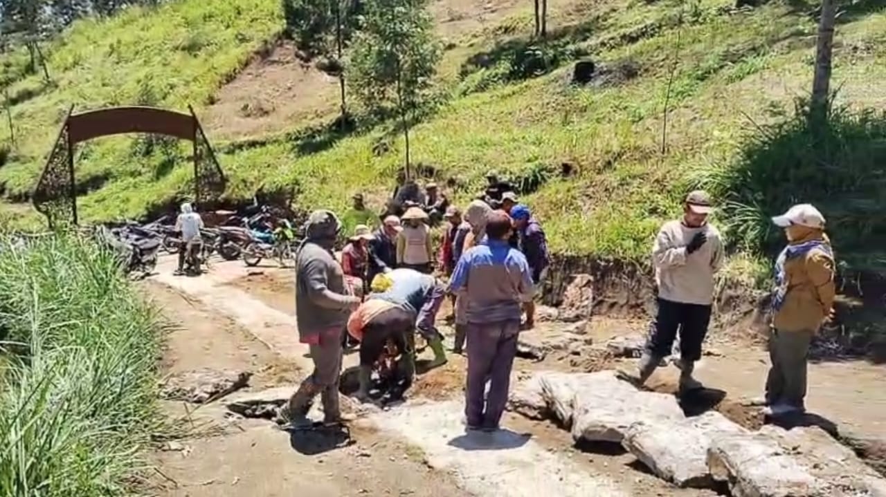 Jalan Thekelan
