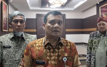 Unjuk Rasa Luthfi