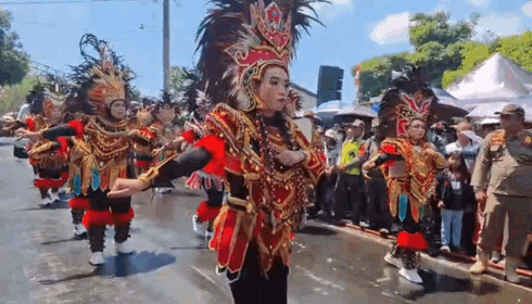 Momen HUT RI dan Ambarawa, Karnaval Budaya Kabupaten Semarang Tampilkan Reog hingga Tari Prajuritan