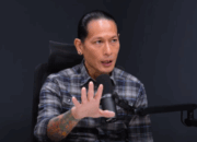 Chef Juna dalam podcast Radiya Dika, baru-baru ini. (YouTube/Raditya Dika)