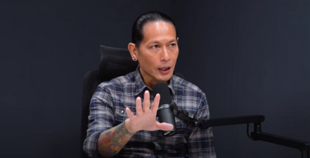 Chef Juna dalam podcast Radiya Dika, baru-baru ini. (YouTube/Raditya Dika)