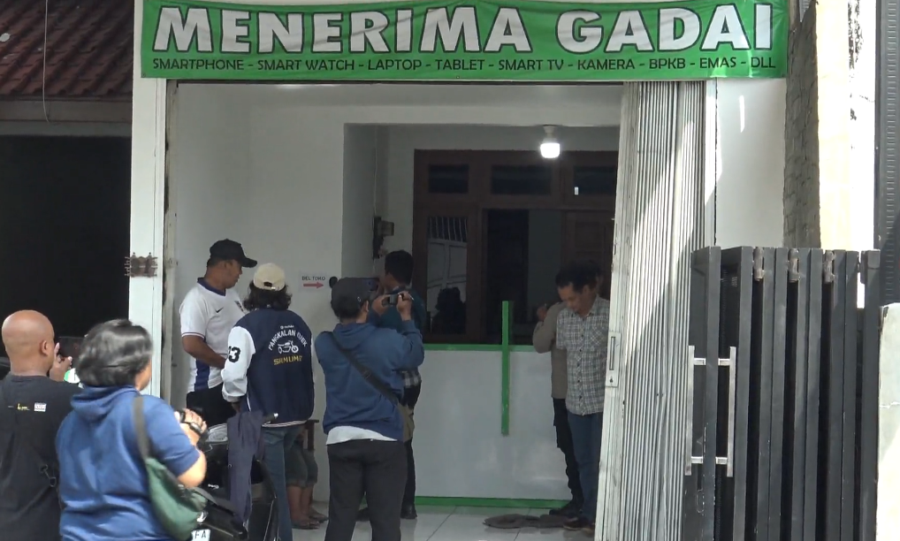 pegadaian semarang viral