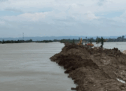 Tanggul Sungai Wulan yang sempat jebol. (ant)