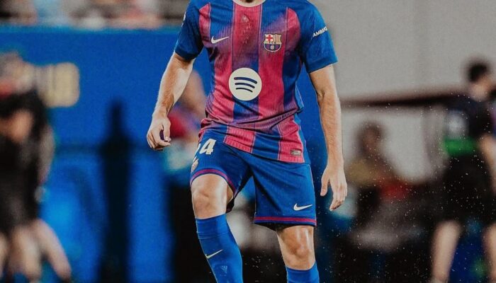 Eric Garcia Ungkap Rasa Syukur Bisa Dilatih Hansi Flick di Barcelona