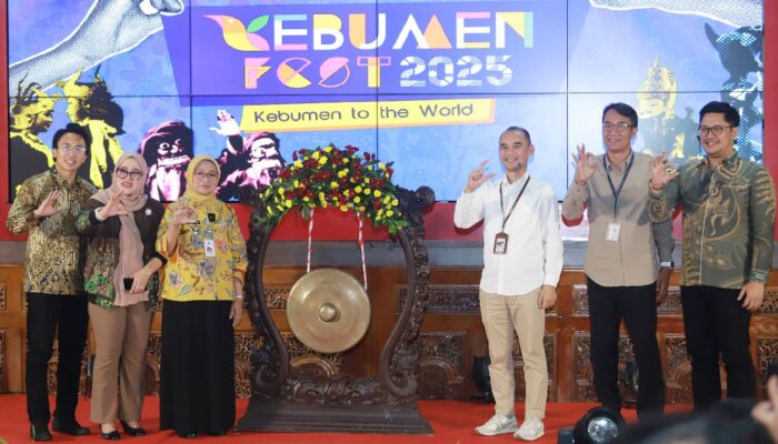 Tingkatkan Ekonomi Kreatif di Kalangan UMKM, Bank Jateng Beri Dukungan Kebumen Fest 2025