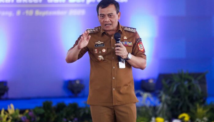 Ahmad Luthfi Tawarkan Mahasiswa Ikut Program Sehari Bersama Gubernur Jateng, Bisa Beri Masukan ke Pemerintah
