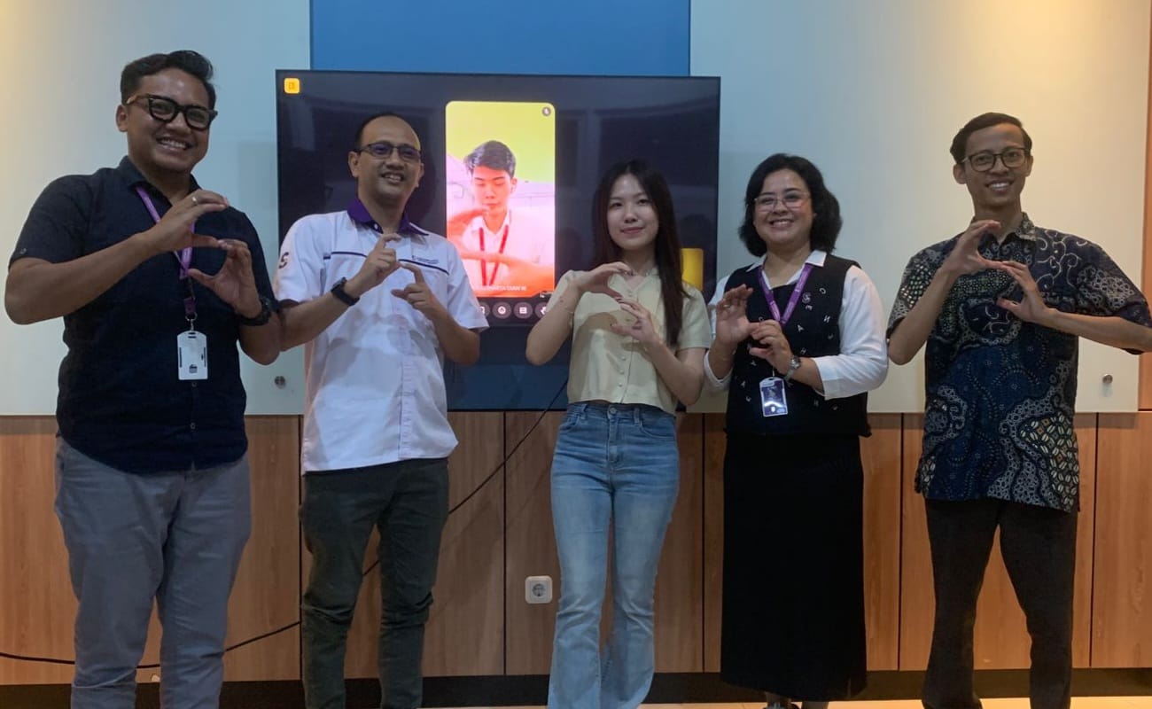 konferensi pers wisuda