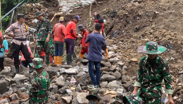 Medan Sulit, Penanganan Longsor Talut Pabrik Es di Candisari Berlangsung Lama