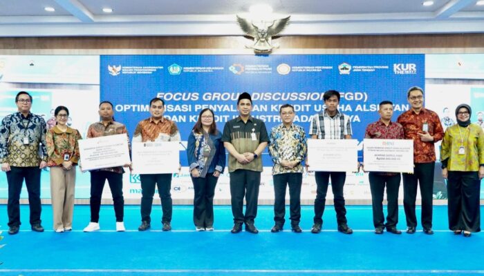 Bank Jateng Perkuat Kredit Alsintan dan Industri Padat Karya untuk Dukung Penyaluran KUR Terbesar se-Indonesia