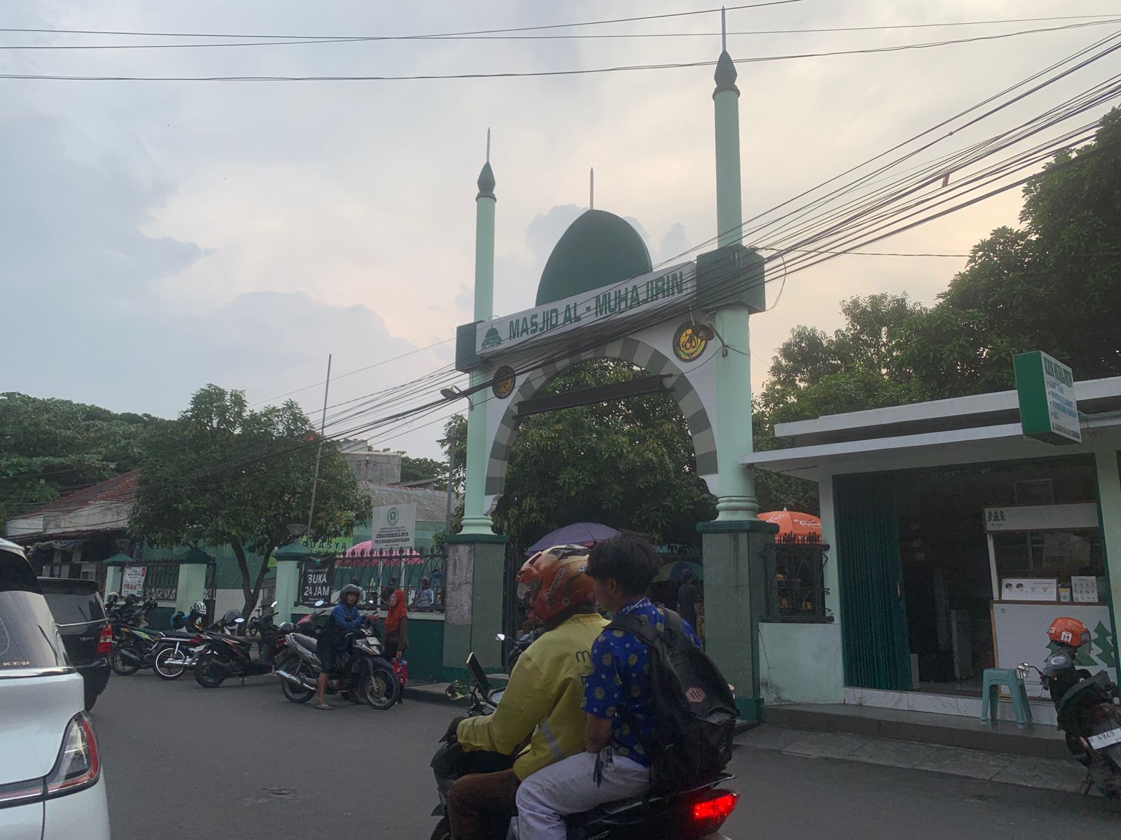 masjid al muhajirin pedurungan