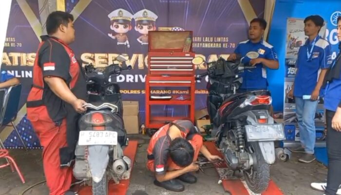 HUT Polantas ke-70, Puluhan Driver Ojol Ungaran Nikmati Servis Gratis Plus Voucher Belanja