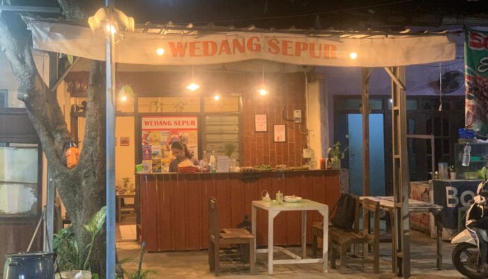 Wedang Sepur, Tempat Nongkrong Unik di Semarang View Kereta Api Dekat Stasiun Alastua