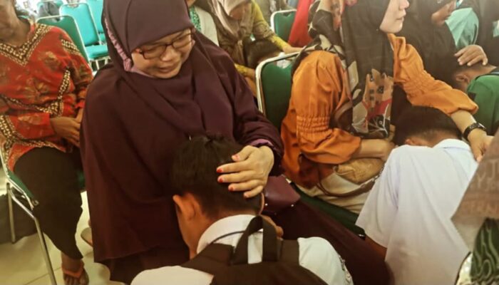 Binluh Forkopimda di SMKN Bawen: Momen Haru Siswa dan Orang Tua Berpelukan