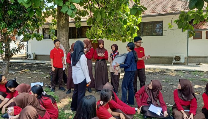 Intip Keseruan Permainan Interaktif “English Day” SMA Negeri 1 Semarang