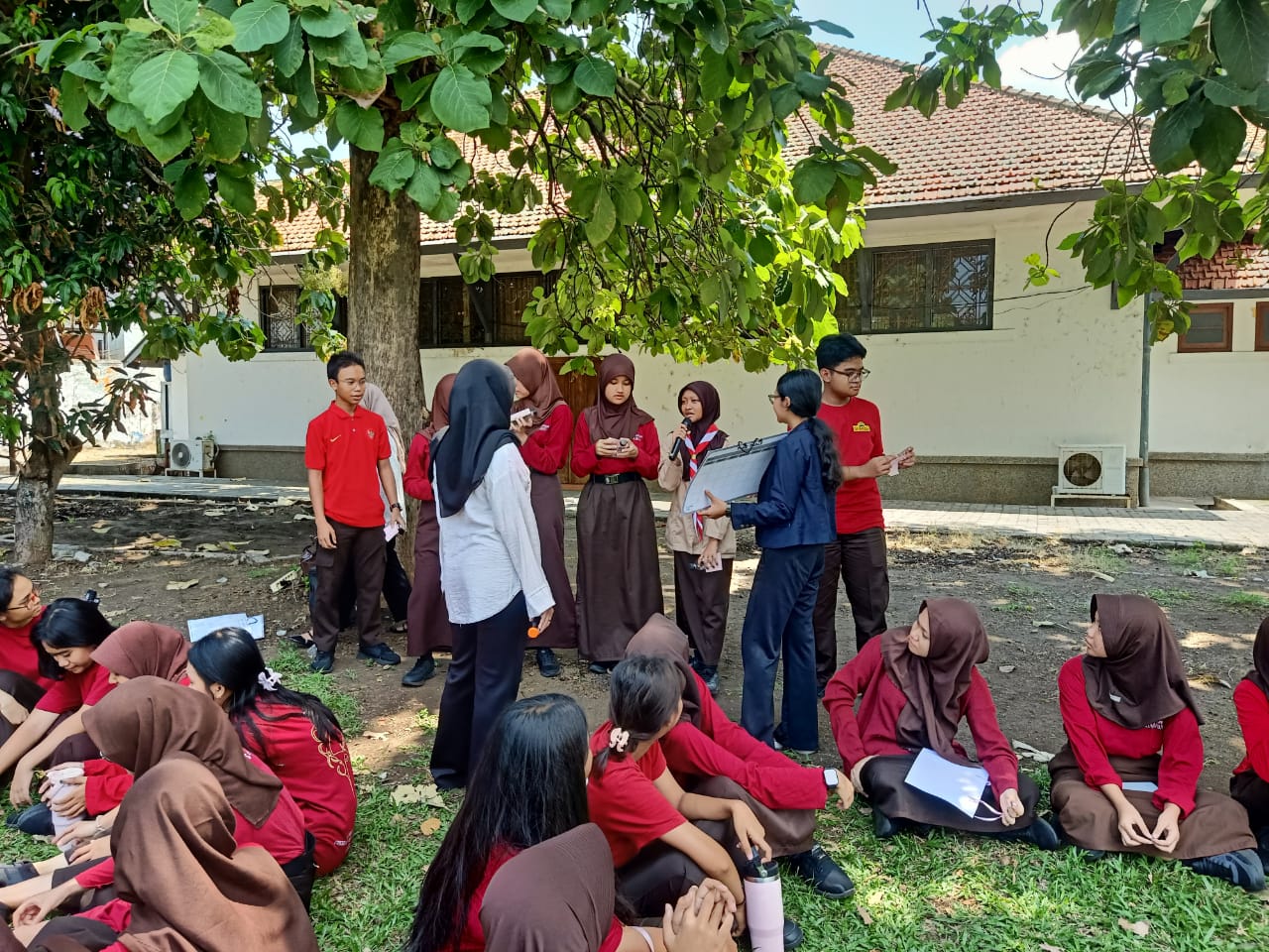 siswa kelas X SMA Negeri 1 Semarang