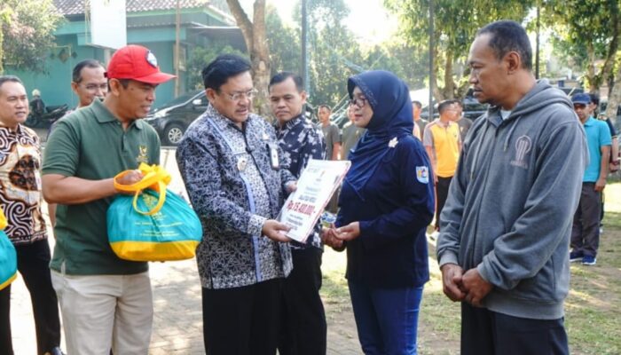 Dukung UMKM Kerajinan Bambu, Baznas Salatiga Gelontorkan Bantuan Rp10,5 Juta
