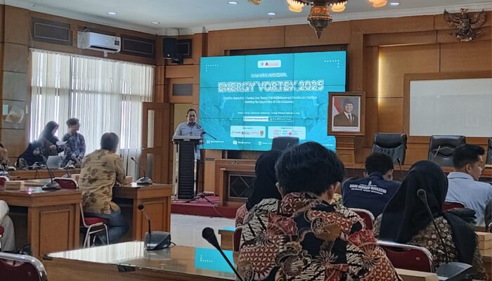 Lewat Desa Mandiri-Edukasi Publik, DEM Semarang Dorong Mahasiswa Jadi Pionir Swasembada Energi