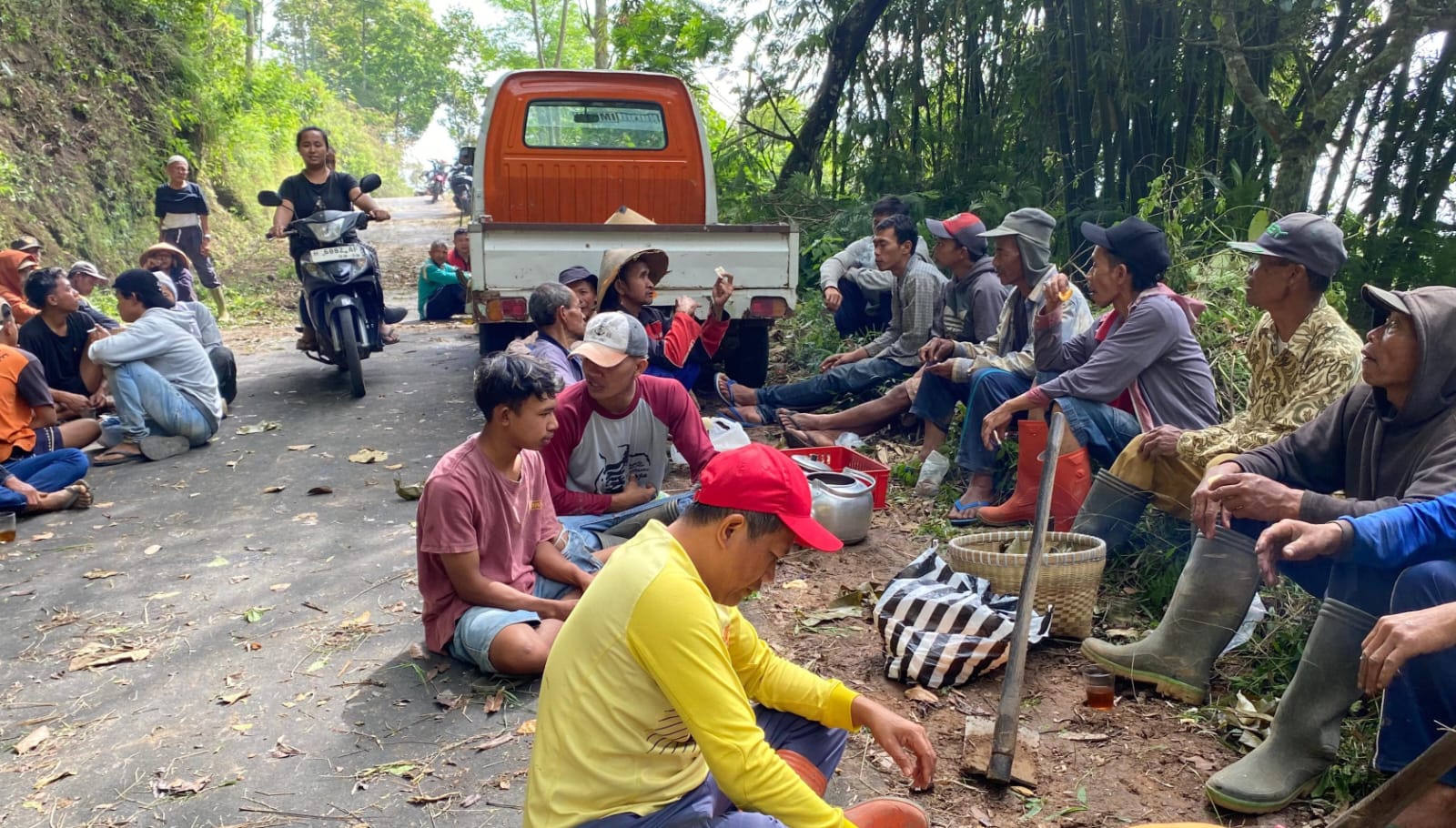 Warga Desa Sepakung, Kecamatan Banyubiru, Kabupaten Semarang