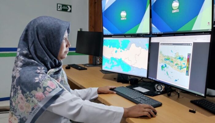 Jateng Masih Hujan Pekan Ini, BMKG Sebut Pantura Potensi Banjir: Semarang, Demak, hingga Grobogan
