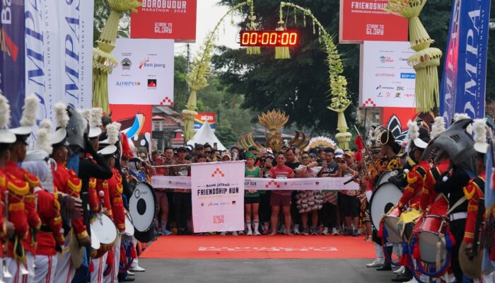 Bank Jateng Friendship Run Purwokerto Padukan Lari Sehat dan Pemberdayaan UMKM Lokal