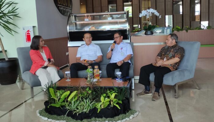 Sampah Ganggu Aliran Sungai, Dewan Minta Pemkot Semarang Gerak Cepat Benahi Drainase