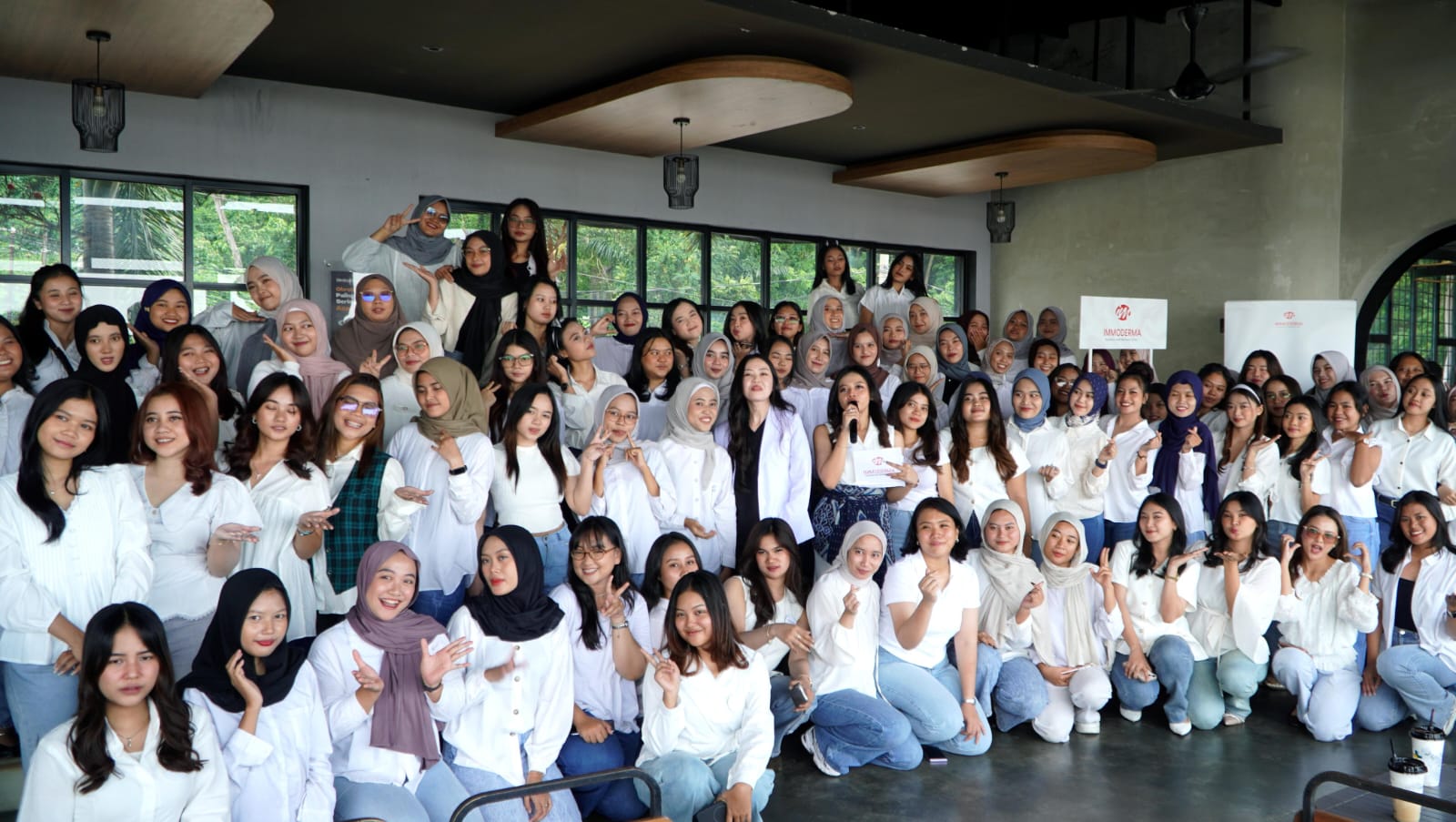 Immoderma Ajak Gen Z Tampil Glowing Sehat Lewat Talkshow “Cantik dari Hati”