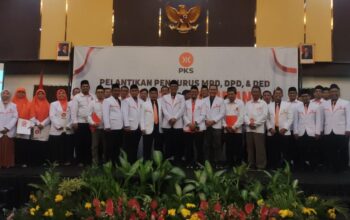 PKS Semarang Lantik Pengurus Baru, 60 Persen Anak Muda Siap Perkuat Sinergi dengan Pemerintah Daerah