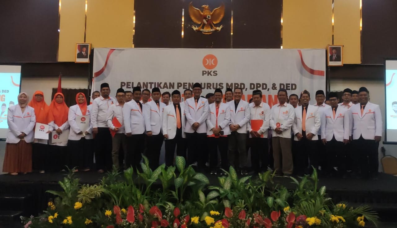 PKS Semarang Lantik Pengurus Baru, 60 Persen Anak Muda Siap Perkuat Sinergi dengan Pemerintah Daerah