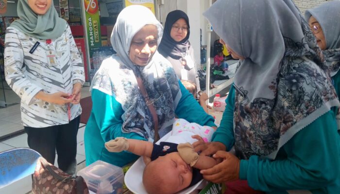 Alfamart dan Cusson Baby Jangkau Kesehatan Ibu-Anak Lewat Program Sahabat Posyandu