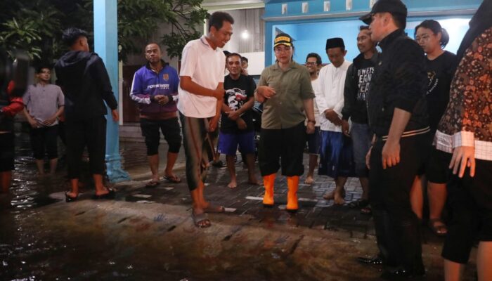 Pemkot Semarang Aktifkan Dapur Umum dan Pompa Darurat Bantu Warga Terdampak Banjir di Genuk