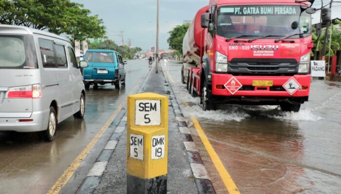 6 SPBU Terdampak Banjir di Semarang-Demak, Pertamina Pastikan Stok dan Kualitas BBM Aman