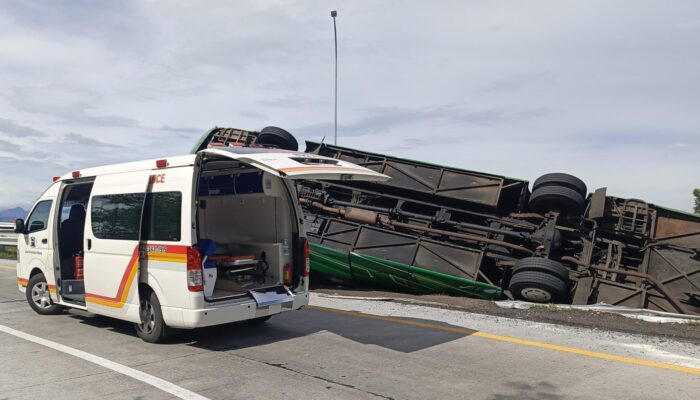Gerak Cepat Walikota Semarang Kirim Ambulans Jemput Korban Bus Terguling di Tol Pemalang