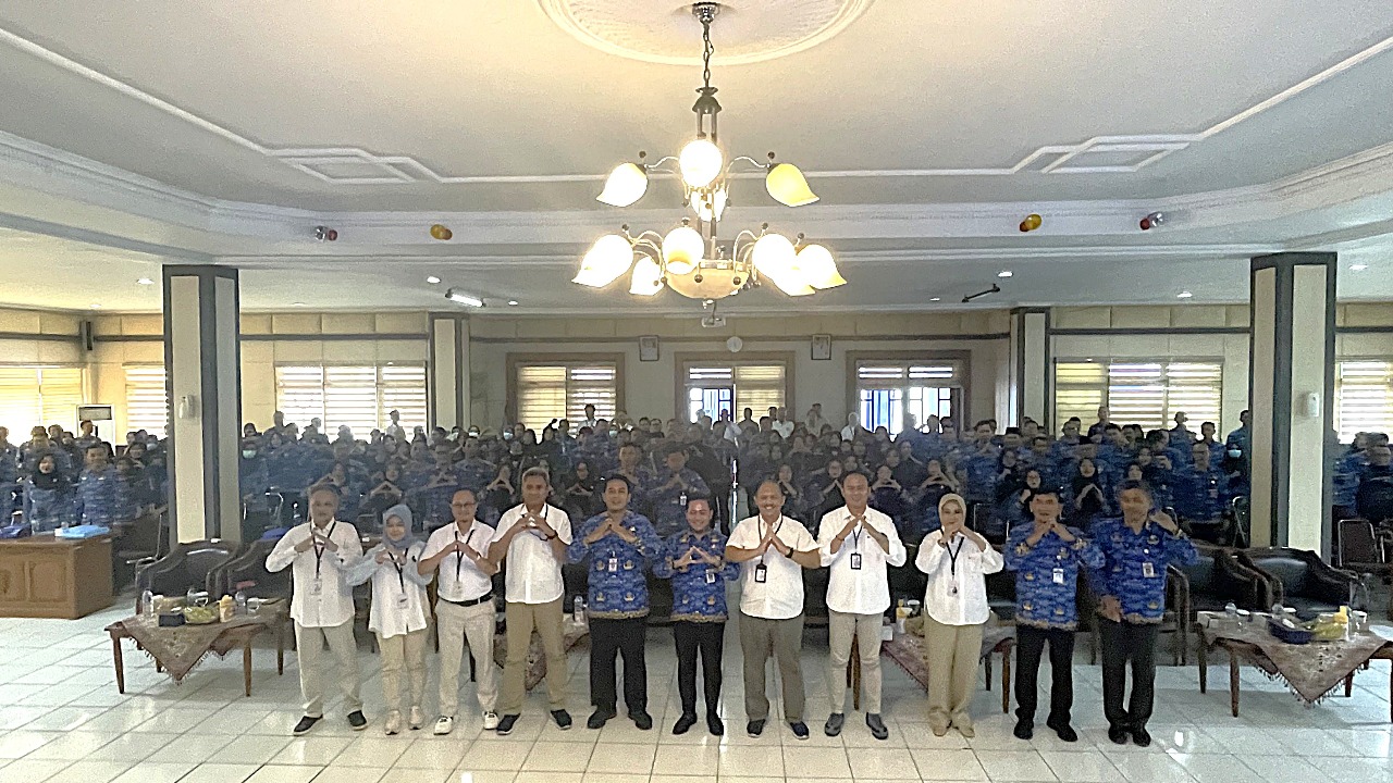 Caption foto: Pemkab Pekalongan dan Bank jateng sosialisasikan program KPR FLPP bagi para ASN di Aula Setda Lt 1 Kabupaten Pekalongan pada 17 Oktober 2025