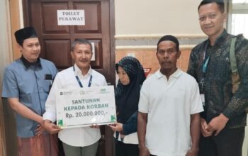 Pekerja Vendor Tersetrum Saat Pasang Tratak di Kantor Pegadaian Blora, Direksi Beri Santunan Rp20 Juta