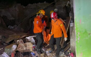 Rumah Tua di Gang Buntu Pecinan Semarang Ambruk, Lima Warga Tertimpa Reruntuhan