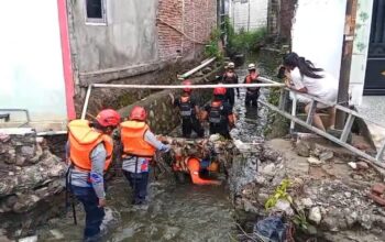 Tragedi di Tengah Banjir Semarang, Dua Anak Hanyut Terseret Arus di Tlogomulyo Pedurungan