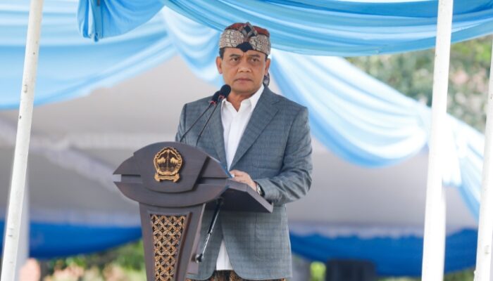 Pastikan Kesehatan Santri, Ahmad Luthfi-Taj Yasin Terjunkan Dokter Spesialis Keliling ke 5.419 Pesantren