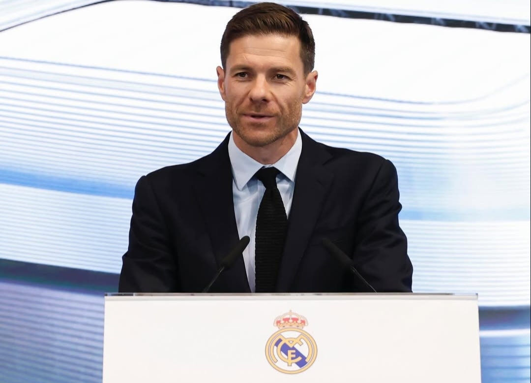 Xabi Alonso ketika jumpa pers ketika baru masuk Madrid